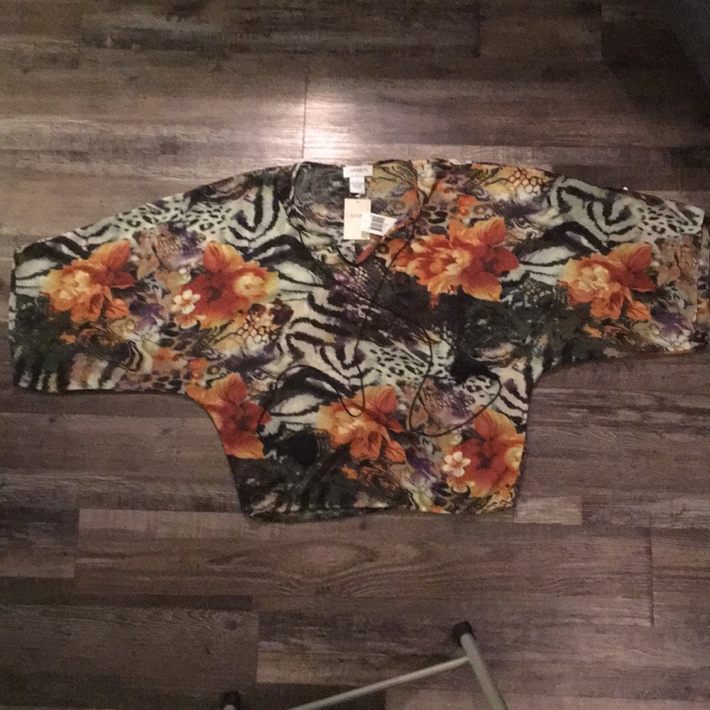 💥Carmen Marc Valvo Sheer blouse